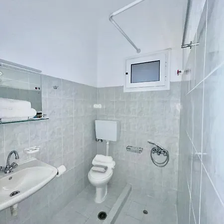Diana Aparthotel *